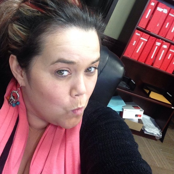 Profile Picture of Christina Alloway (@danina04) on Poshmark