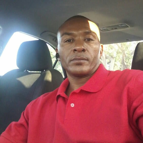 Profile Picture of Bobby Bryant (@bobbybryant1014) on Poshmark