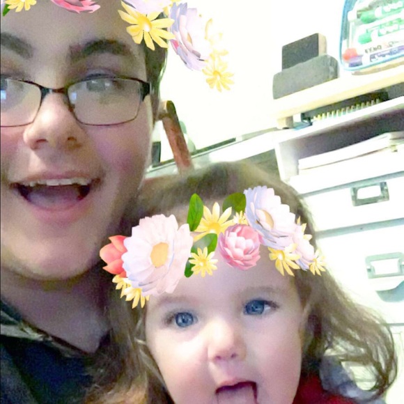 Damian Vankleeck - Poshmark Profile Picture of Damian Vankleeck (@dmv1800) on Poshmark