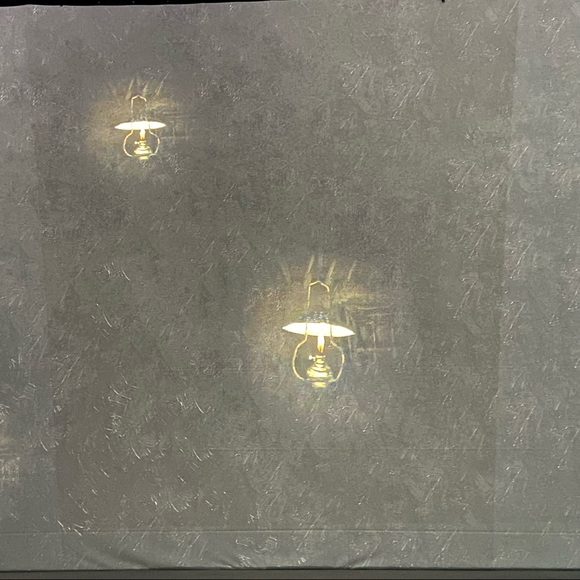 Profile Picture of Samuel Tsai (@samuel31212) on Poshmark