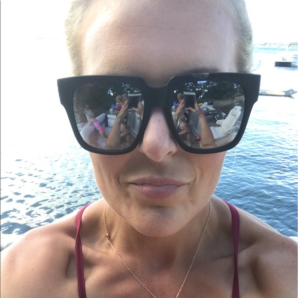 Profile Picture of Lacy Wahlstrom (@ljwahlstrom) on Poshmark