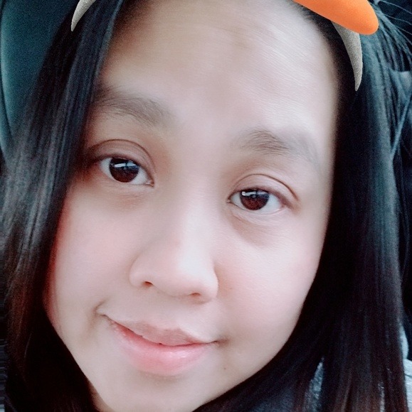 Profile Picture of Criselda Maloles (@criseldamaloles) on Poshmark