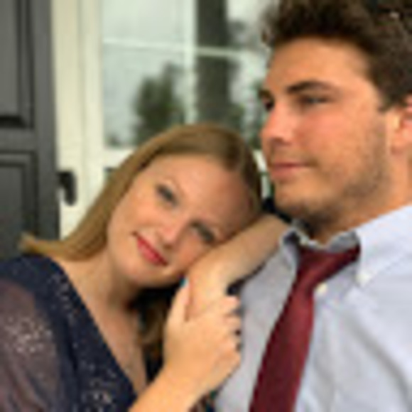 Profile Picture of Elena Endriss (@ecendriss) on Poshmark