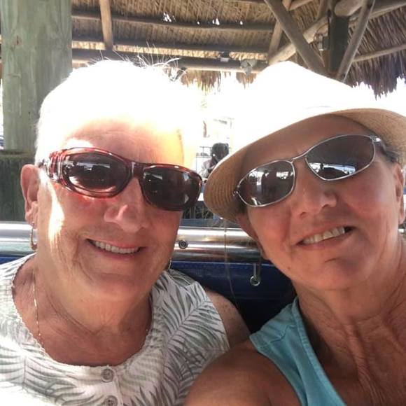 Profile Picture of Kim Dickey (@mikkcaj) on Poshmark