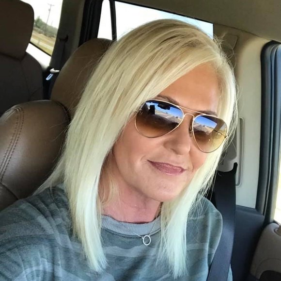 Profile Picture of Angela pharr Eilers (@twins4me) on Poshmark