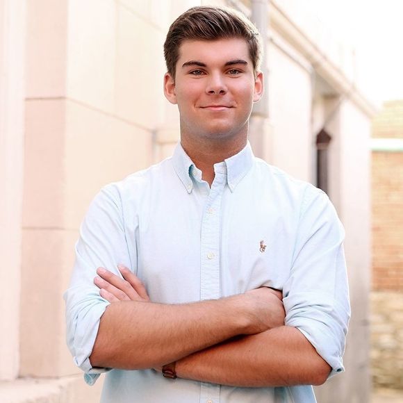 Profile Picture of Nicholas Pecora (@nlphoho) on Poshmark