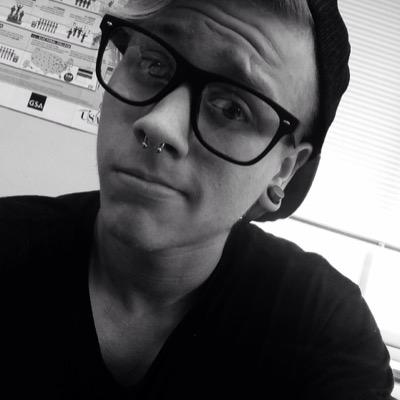 Profile Picture of Charles Moye (@DaSnowKidd) on Twitter