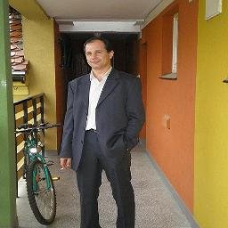 Profile Picture of Robert Niemiec (@robertn1970) on Twitter