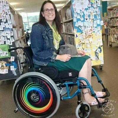 Profile Picture of Catherine Manning (@cake_anyone) on Twitter