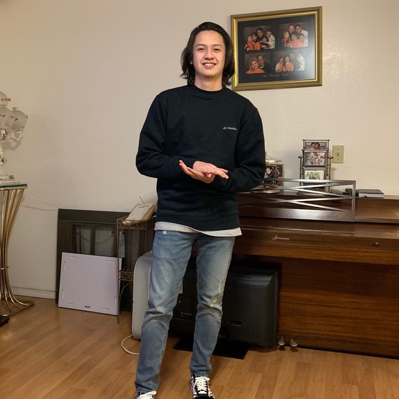 Profile Picture of Lance Lara (@lancelara) on Poshmark