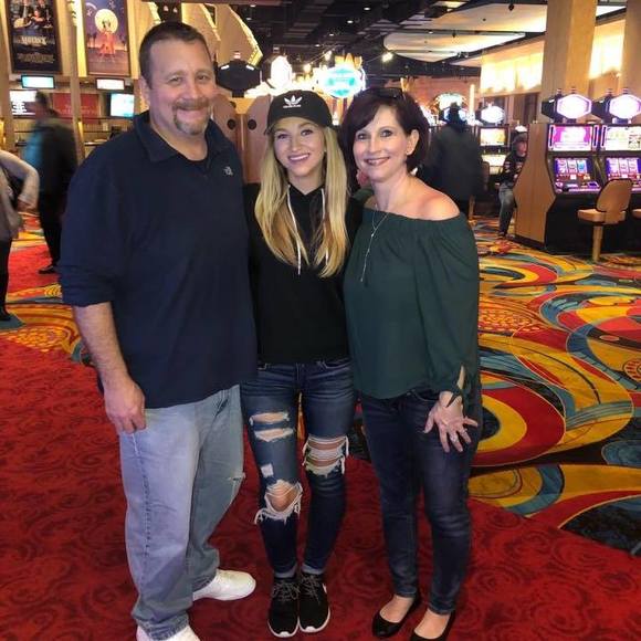 Jessica Winisko zelusky - Poshmark Profile Picture of Jessica Winisko zelusky (@paceckafecker) on Poshmark