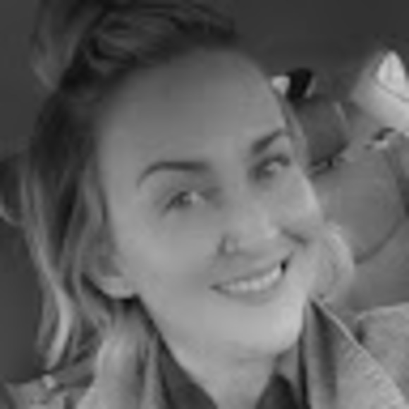 Profile Picture of Heather Witters (@heatherwitters) on Poshmark
