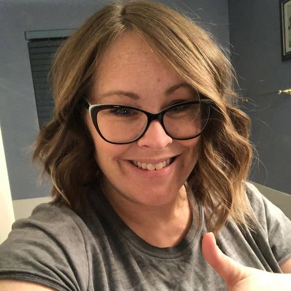 Profile Picture of Jennifer Sherfey (@jensherfey) on Poshmark