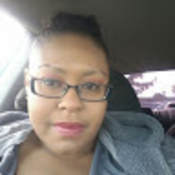 Profile Picture of Tyesha Jones (@mommatjones35) on Poshmark