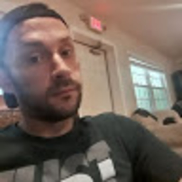 Profile Picture of Joshua Snow (@snowjoshua018) on Poshmark