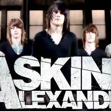 Profile Picture of Lucy Lopez (@pando0987) on Twitter