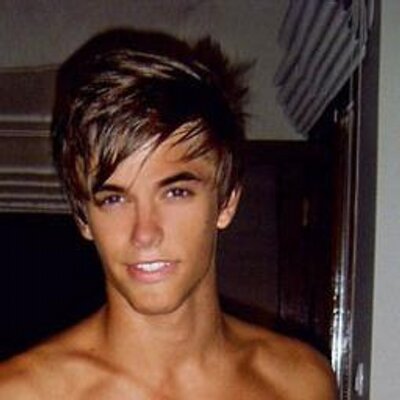 Profile Picture of Tate Palmer (@tate_palmer) on Twitter