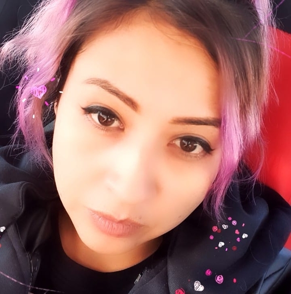 Profile Picture of Raquel Edwards (@raqueledwards) on Poshmark