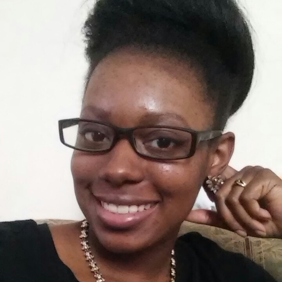 Profile Picture of Kenisha Marshall (@kenisharule) on Poshmark