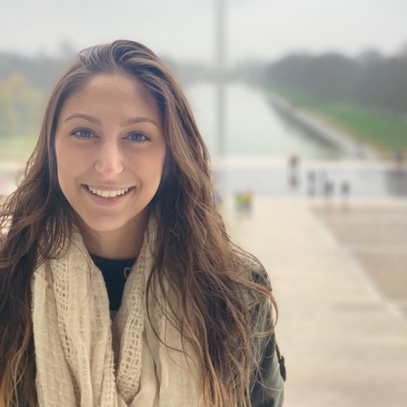 Profile Picture of Brooke Hranek (@brookeeehranek) on Poshmark