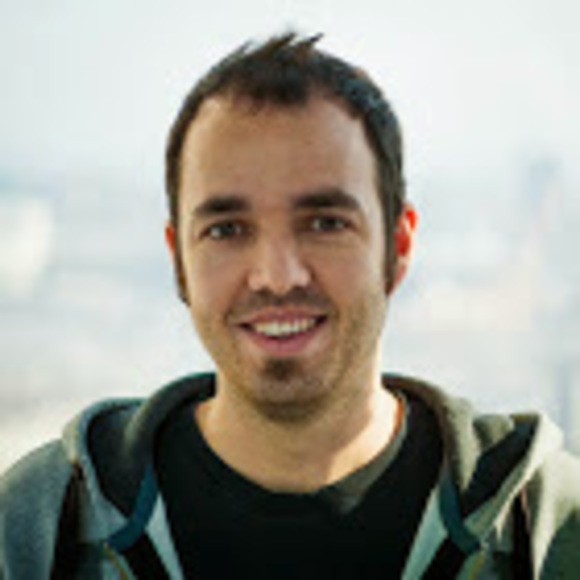 Profile Picture of Carlos Molinet (@carlosm568) on Poshmark