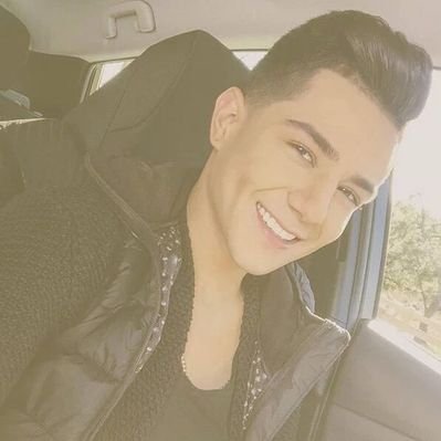 Profile Picture of LuisCoronel Fan's♡ (@Larissa17008954) on Twitter