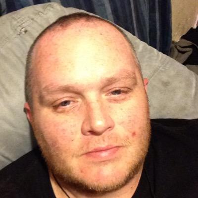 Profile Picture of Robert Steele (@r_steele98) on Twitter