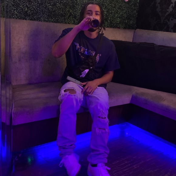 Profile Picture of Kendrick Marshall (@kendrickmar) on Poshmark