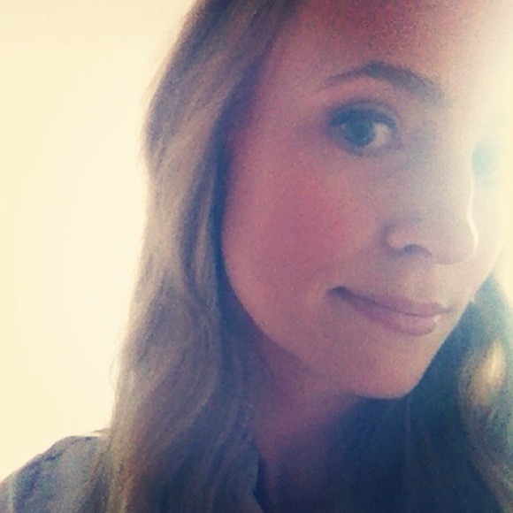 Sarah Dunville - Poshmark Profile Picture of Sarah Dunville (@morethandenim) on Poshmark