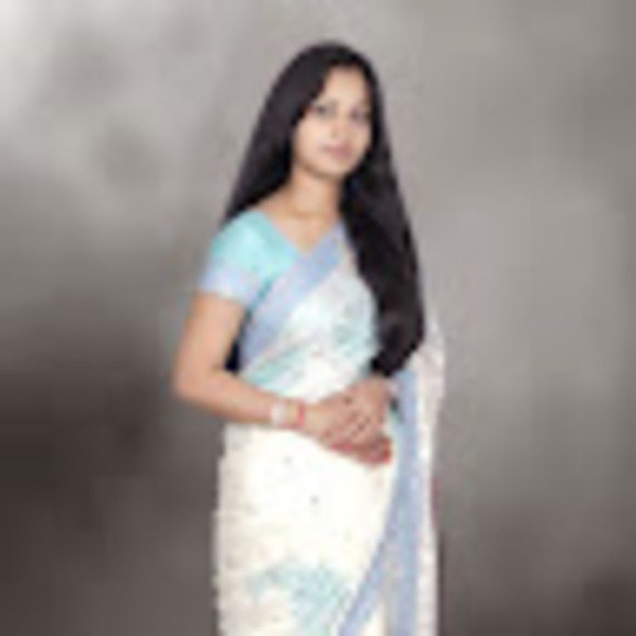 Profile Picture of Gunjan upadhyay Upadhyay (@gupadhyay) on Poshmark