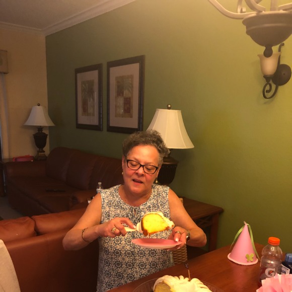 Profile Picture of Isa Shachove (@ishachove311) on Poshmark