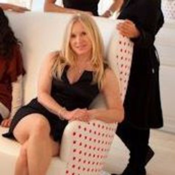 Profile Picture of Tara Moore (@taramja) on Poshmark
