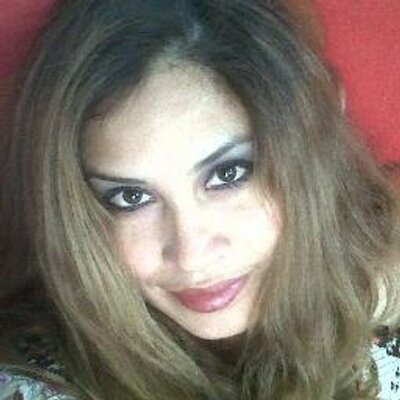 Profile Picture of Estela Bustamante (@stellabust) on Twitter