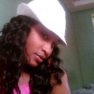 Profile Picture of Yolande Jean (@Starcysgirls) on Twitter