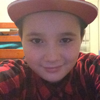 Profile Picture of Joshua Riel (@uglycoot88) on Twitter