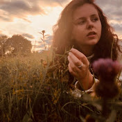 Profile Picture of Jess Scott (@jessscott5) on Youtube