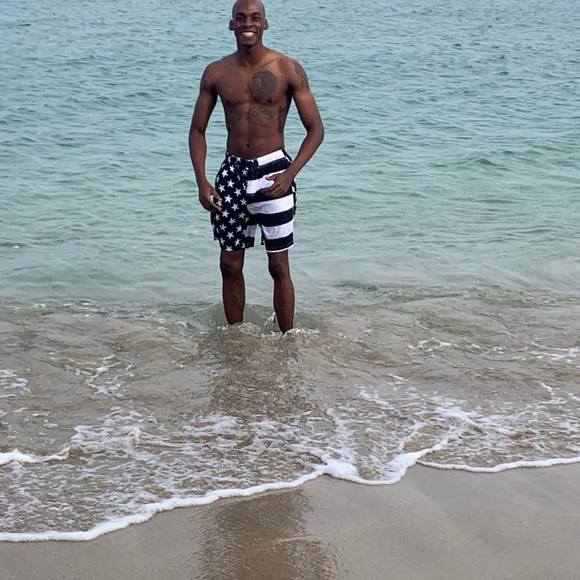 Profile Picture of Marcellus Coward (@artboycellus) on Poshmark