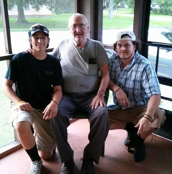 Profile Picture of Dustin Donnelly (@dustintyler) on Poshmark