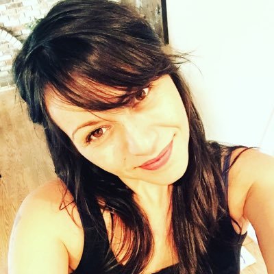 Profile Picture of Tobie Rosehill-Smith (@Hawiianone) on Twitter