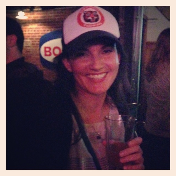 Profile Picture of Tara Paul (@tarapaul24) on Poshmark