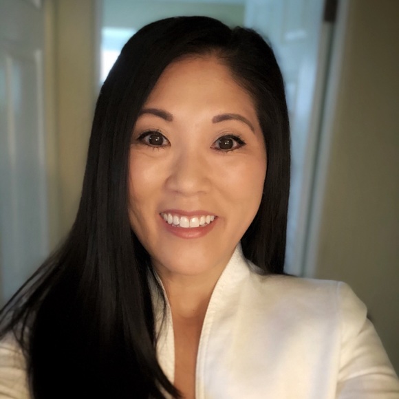 Profile Picture of Weslie Hamada (@whamadaod) on Poshmark