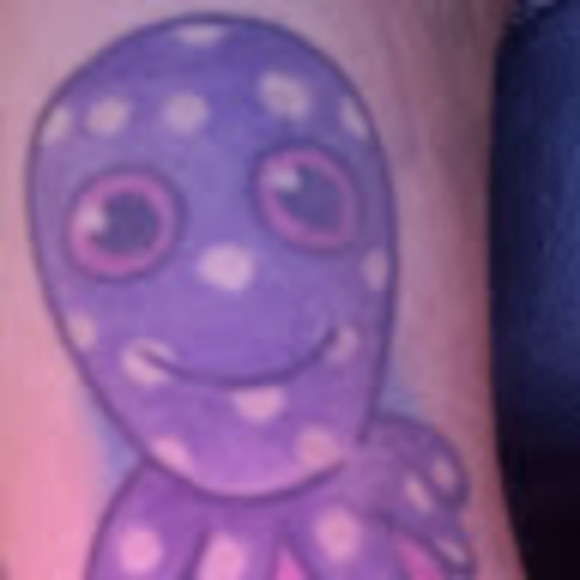 Profile Picture of Michael Anaya (@newmike812) on Poshmark