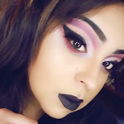 Profile Picture of Catherine (@Daniell90710910) on Twitter