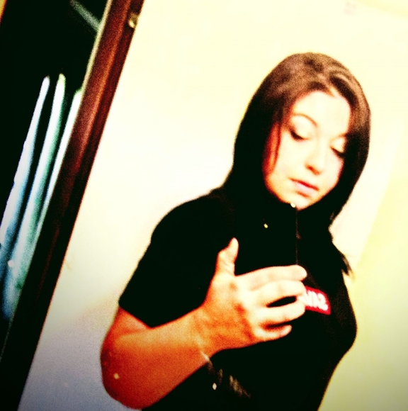 Profile Picture of Tori Burdiss (@nanerpuddin67) on Poshmark
