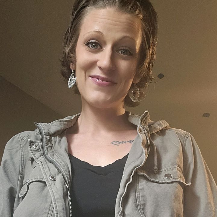 Profile Picture of cassandraelton (@cassandraelton) on Tiktok