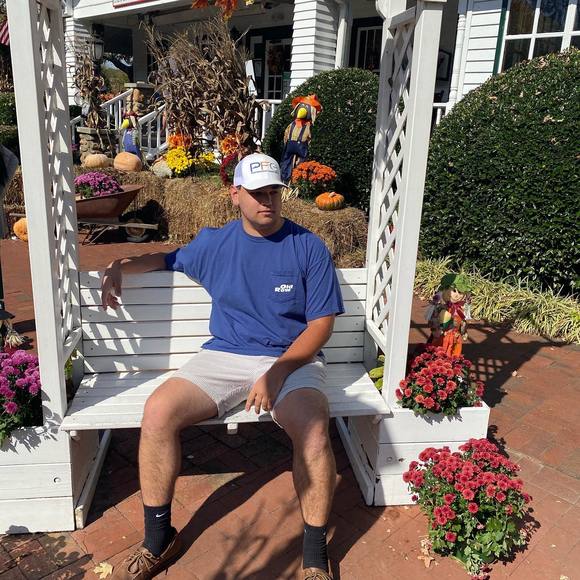 Profile Picture of Chase Howard (@howardchasea) on Poshmark