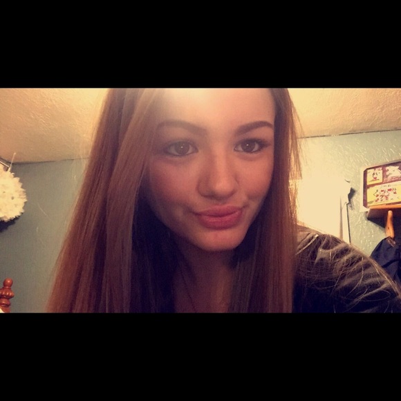 Profile Picture of Kimberly Bailey (@kimbx3) on Poshmark