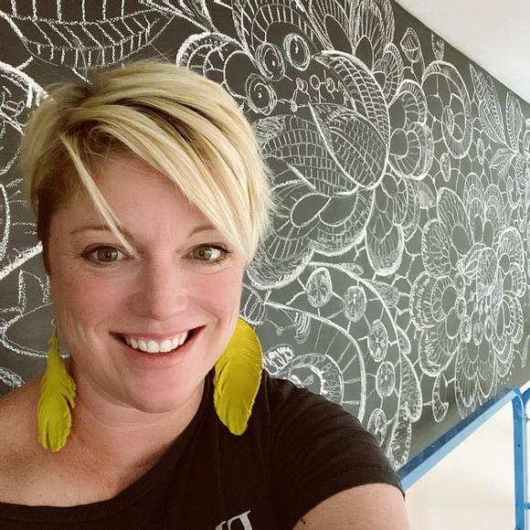 Profile Picture of Jennifer Gassiraro (@jngassiraro) on Poshmark