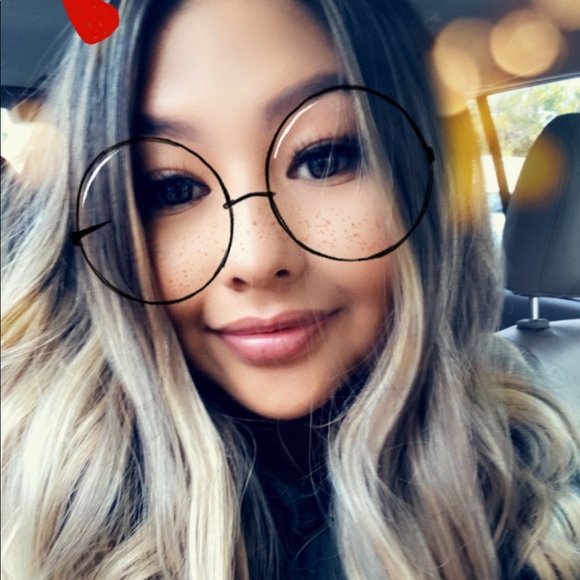 Profile Picture of Autumn Vicente (@yungwlf00) on Poshmark