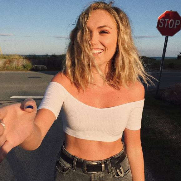 Profile Picture of Elysabeth Rygg (@elysabethrygg) on Poshmark